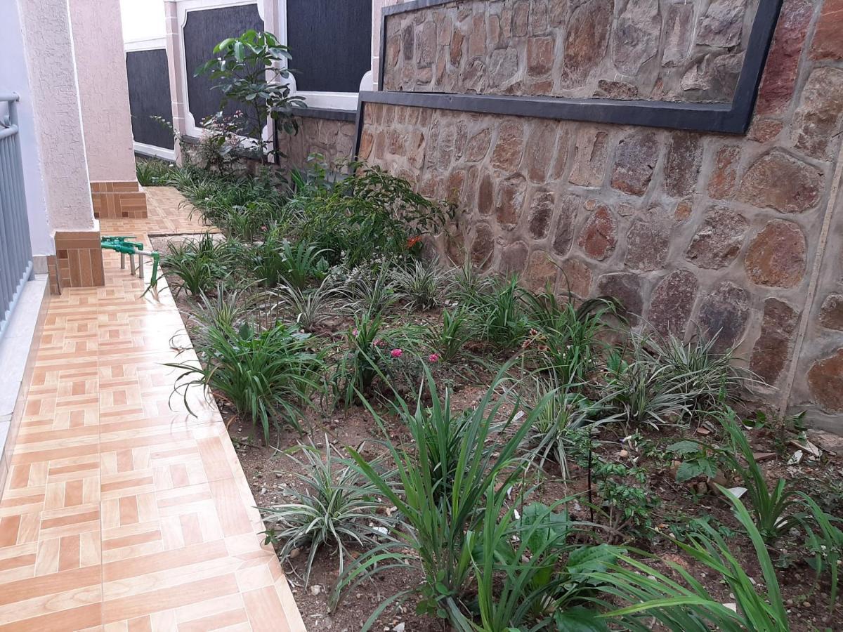 Puma Aparthotel - Nyarutarama Kigali Zewnętrze zdjęcie